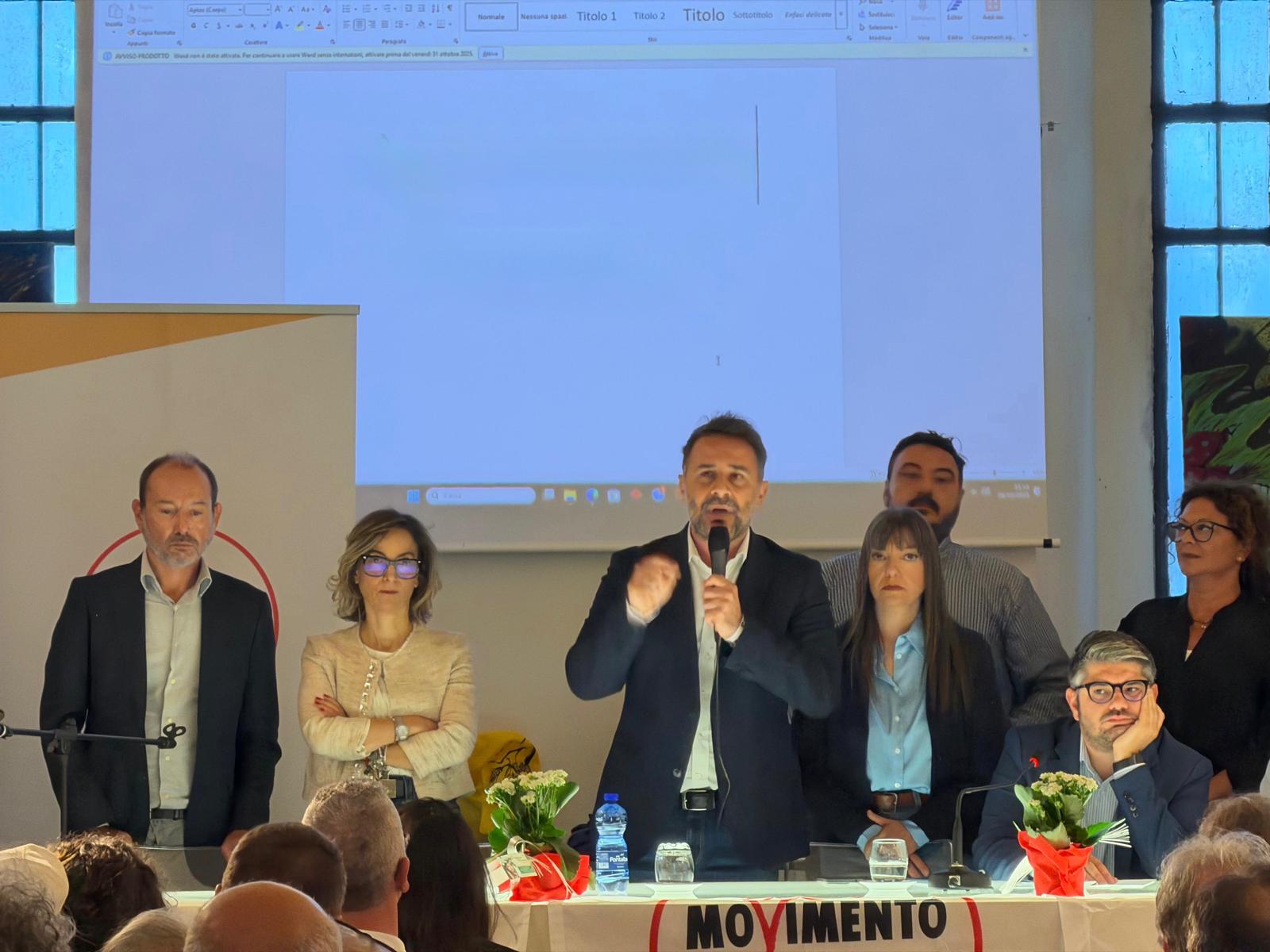 Foto 2 Nuccio Di Paola Assemblea M5S
