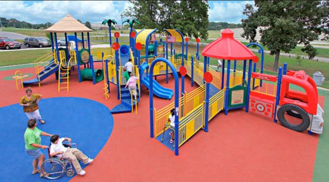 Foto parco giochi inclusivo