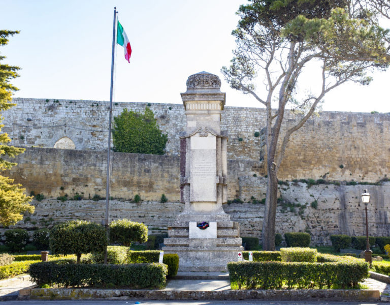 MONUMENTO AI CADUTI ENNA