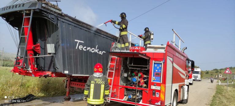 fiamme autoarticolato