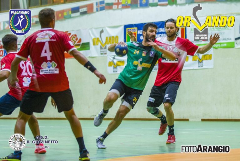 ancheta in azione di attacco