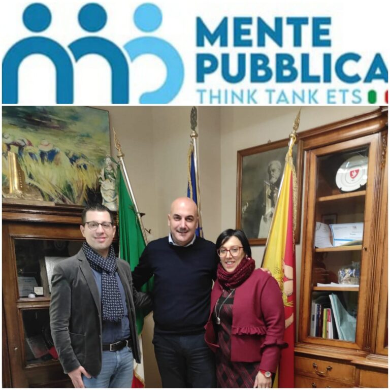 mentre pubblica