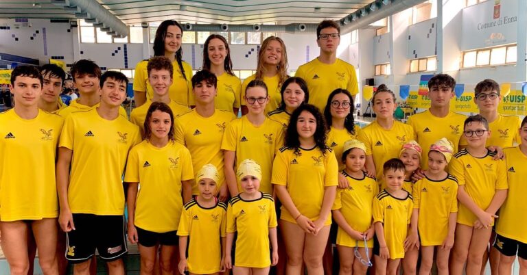 squadra al completo