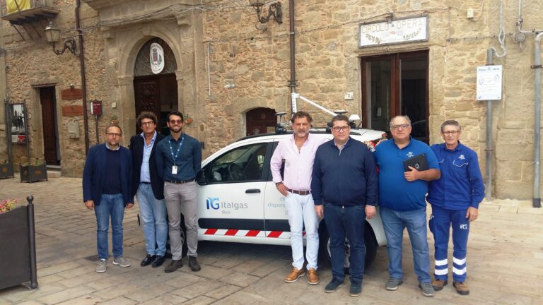 La delegazione Italgas, il sindaco Venezia e il vicesindaco Giachino