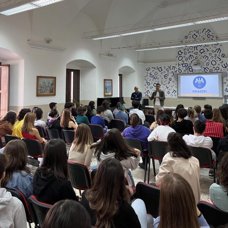 arbitri vanno a scuola