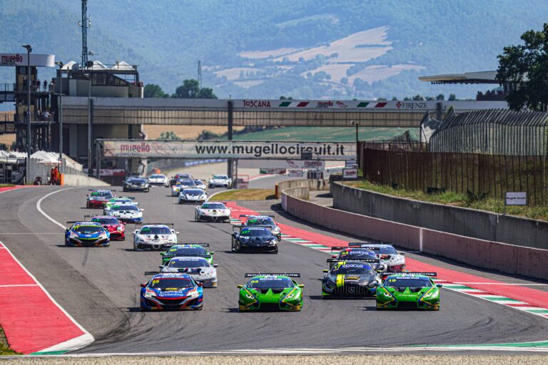 Start Gara GT Endurance