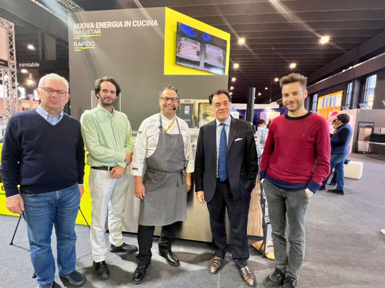 nella foto da destra Stefano Giambirtone, Filippo Drago, Giuseppe Pappalardo, Ottavio D'Urso, Gabriele Caputo
