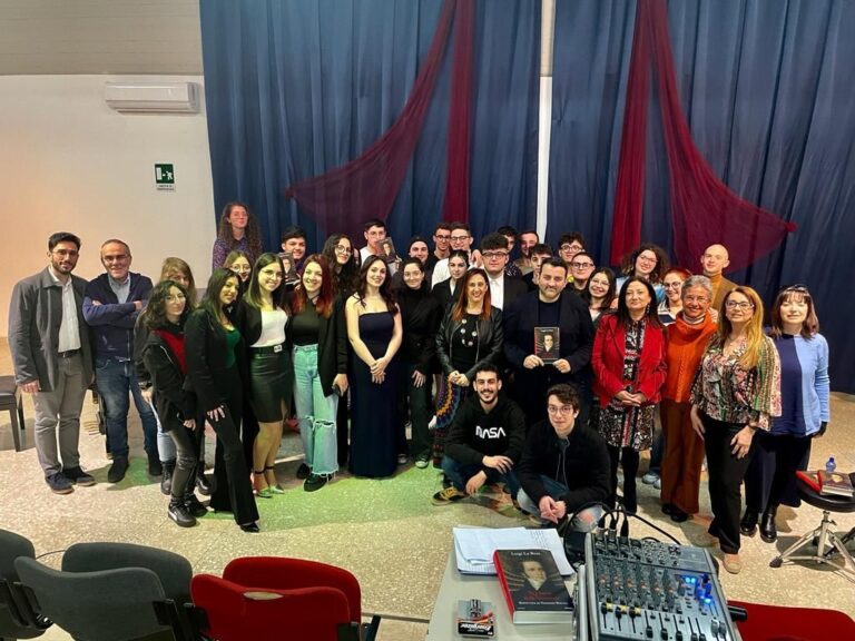 la rosa a scuola