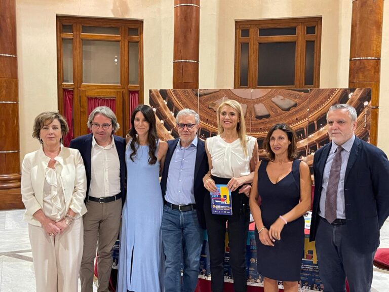 Da sinistra Daniela Faraoni - Roberto Gueli - Marta Mulè - Filippo Mulè - Elvira Terranova - Daniela Segreto - Andrea Peria