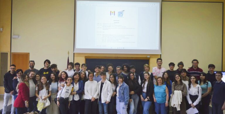 foto gruppo studenti congresso Catania
