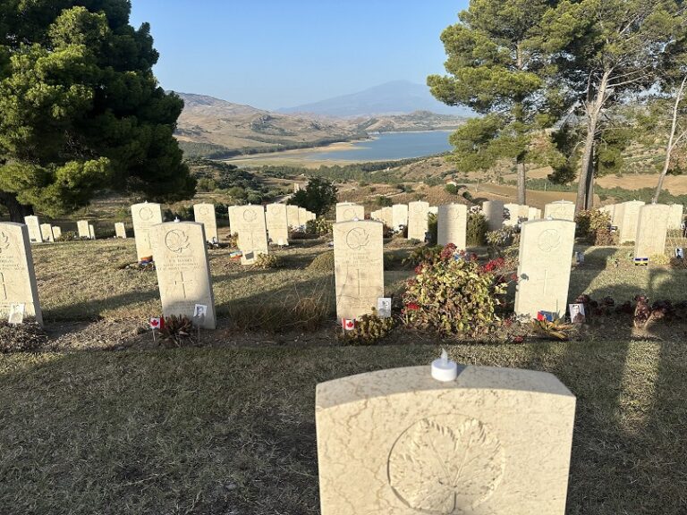 Cimitero canadese di Agira