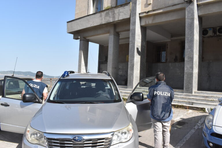 polizia in carcere