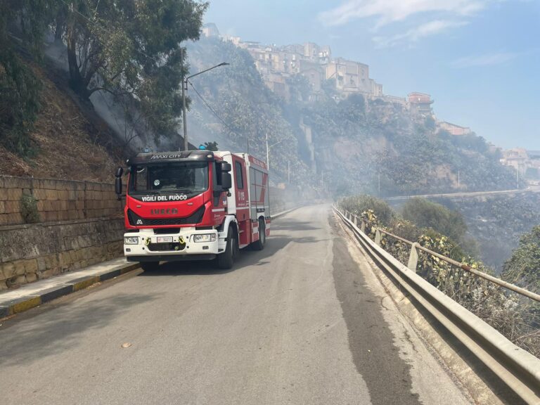 incendio nicosia