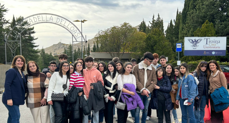 Studenti e Docenti all'IRCCS Oasi