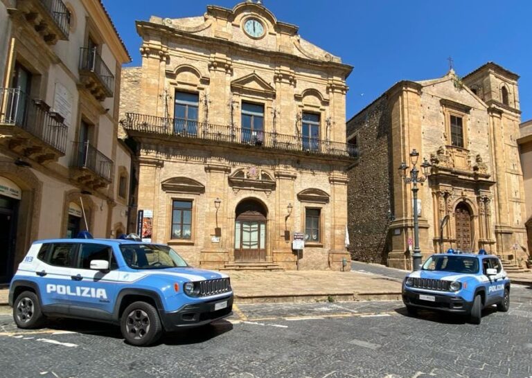 Foto Polizia Piazza Armerina
