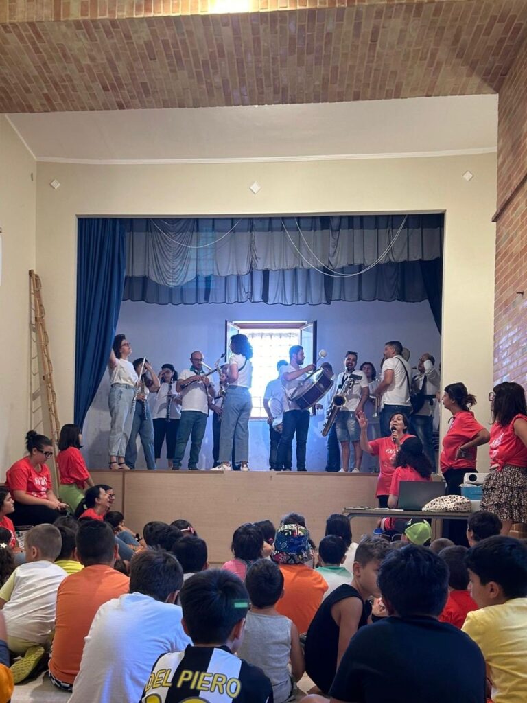 banda al Grest