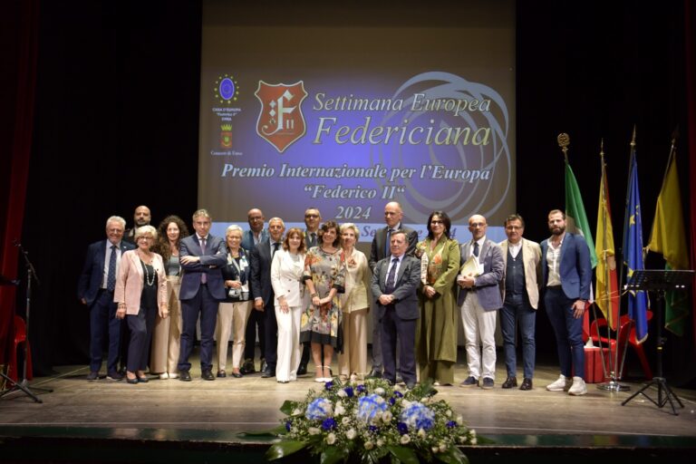 Autorità, organizzatori e Letta