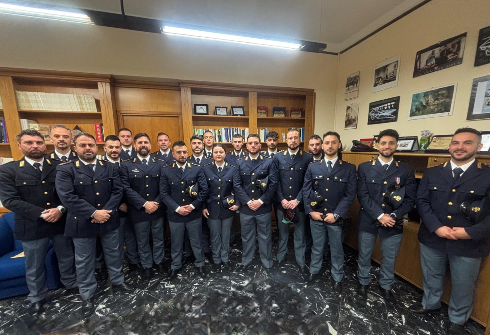 poliziotti
