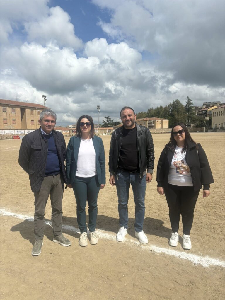 campo di calcio valguarnera