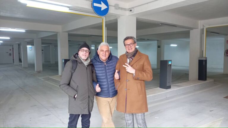 contino al parcheggio