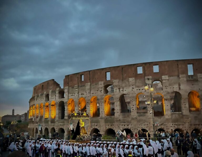 addolorata al colosseo