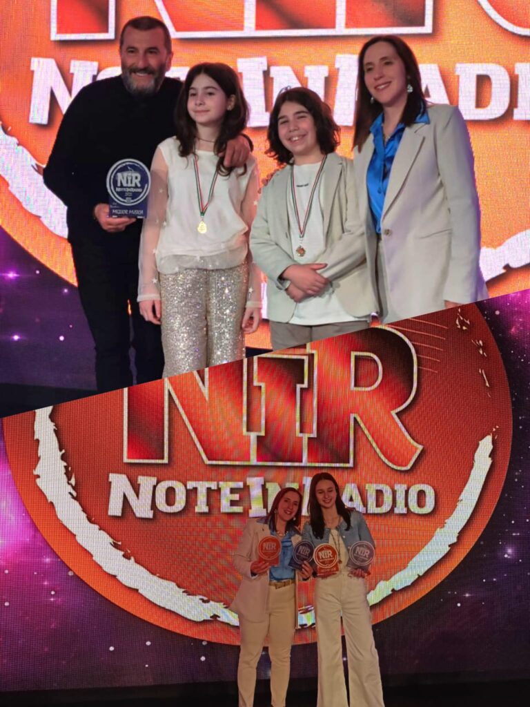 note in radio