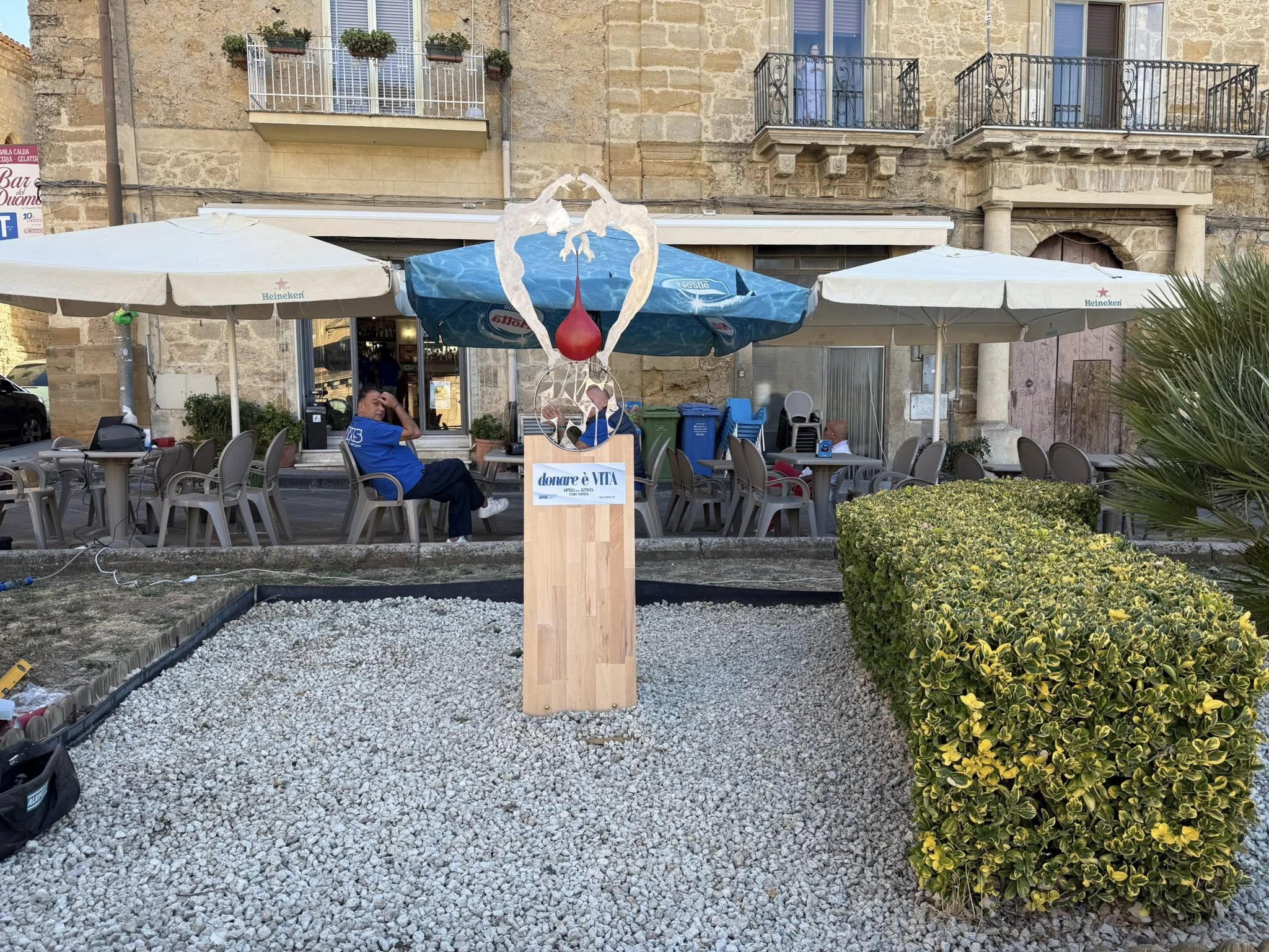 monumnento Avis