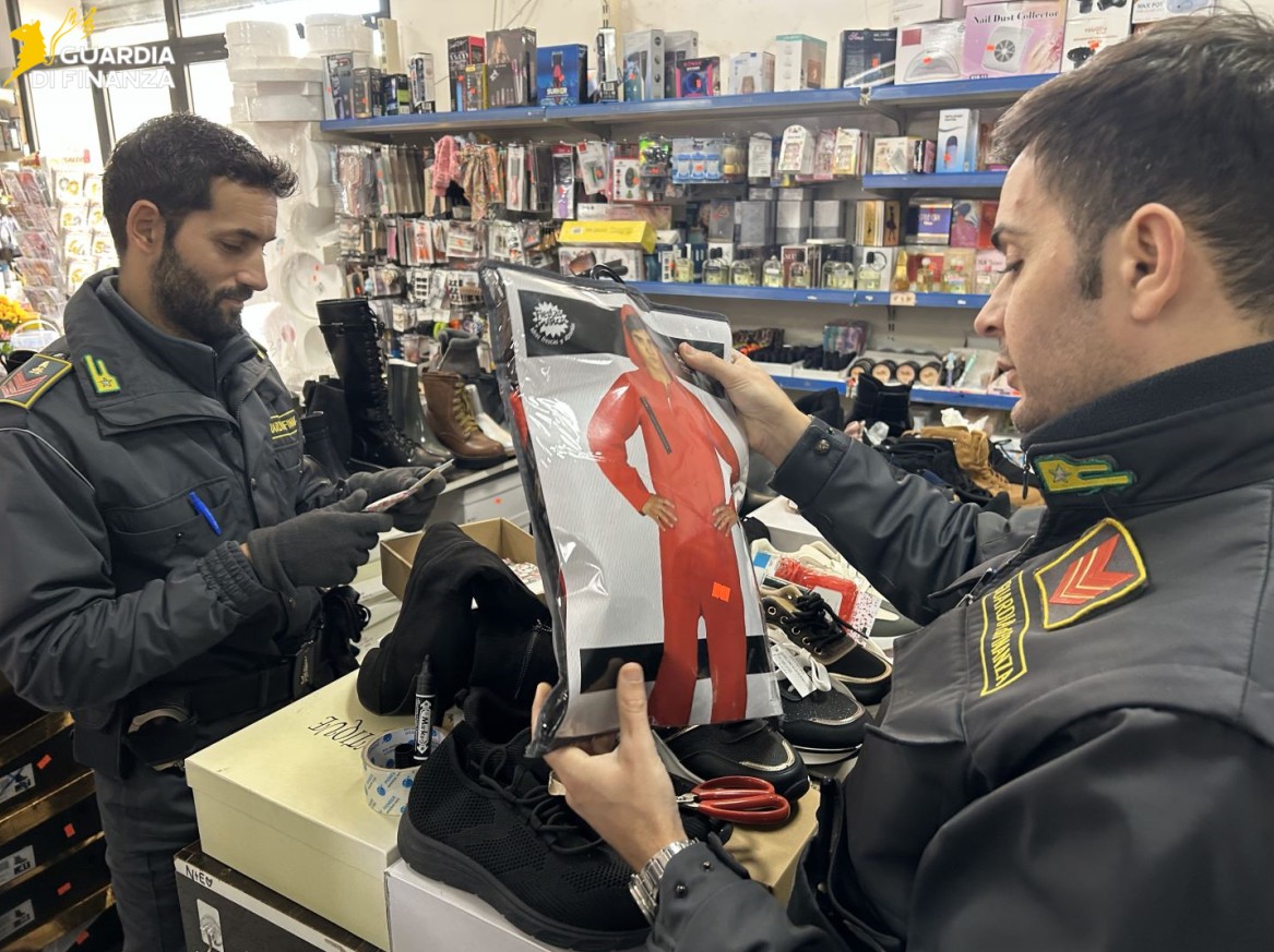 Sequestro articoli carnevale non sicuiri