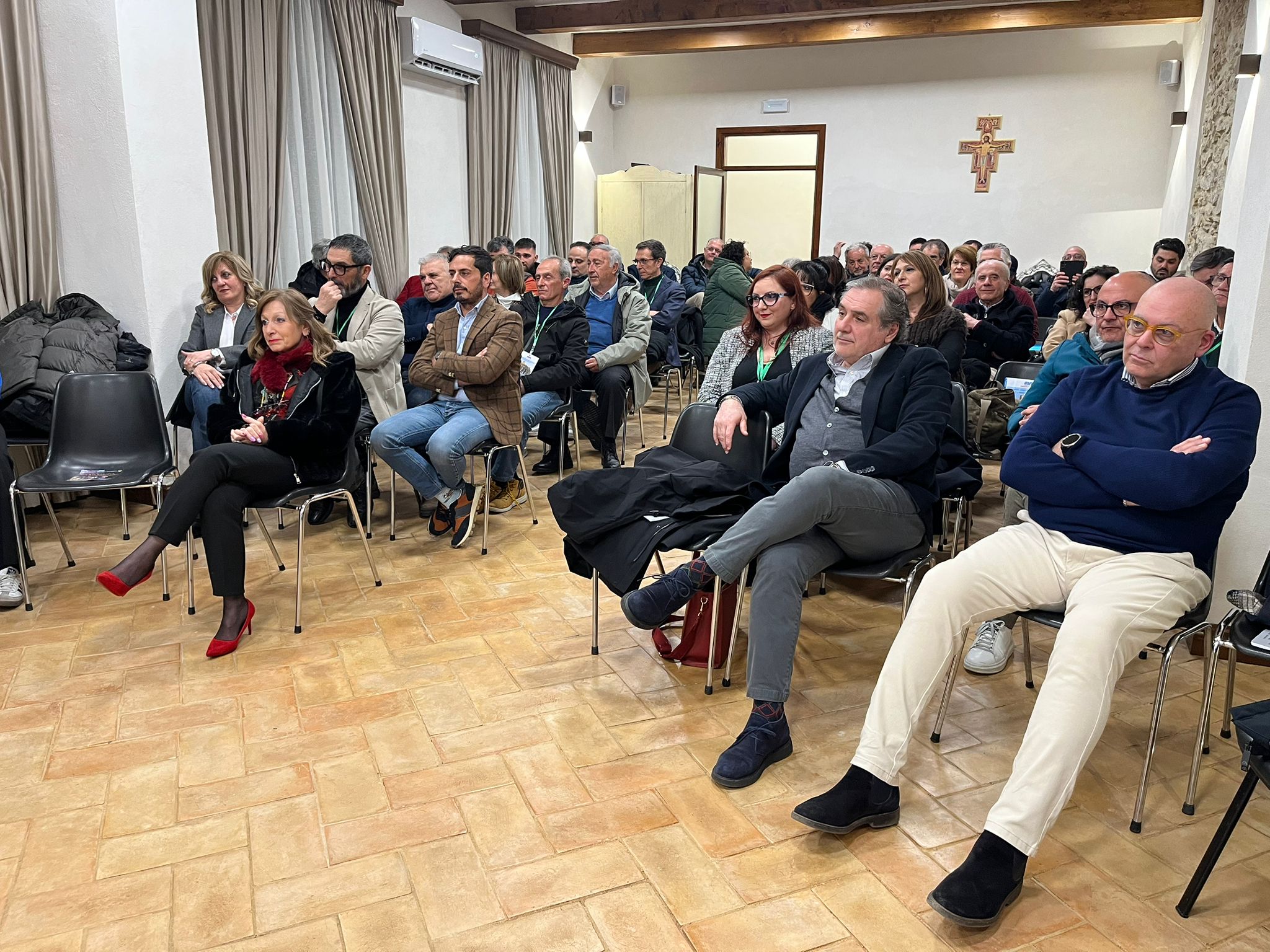 avis assemblea 1