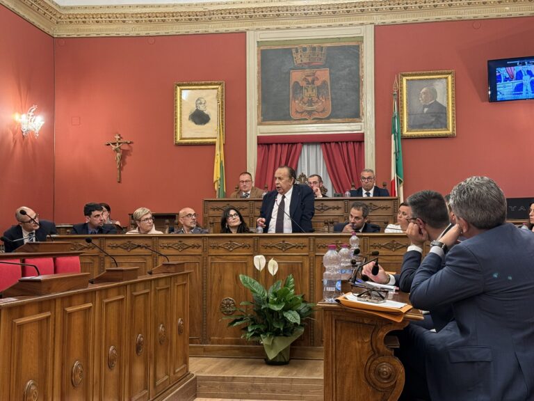 sindaco crisafulli