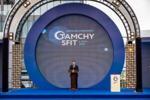 Cerimonia di apertura di Tamchy SFIT - il Presidente della Repubblica del Kirghizistan, Sadyr Japarov