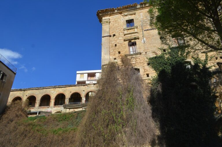 ENNA. Benedettine Chiostro