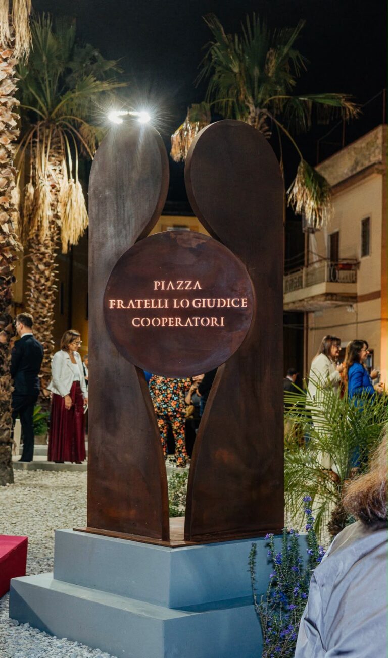 Foto 1 - Piazza Fratelli Lo Giudice