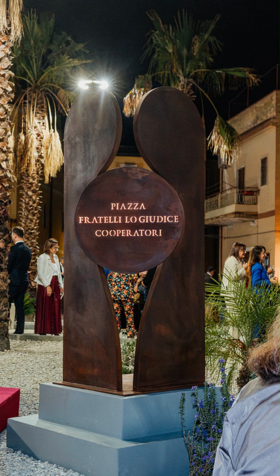 Foto 1 - Piazza Fratelli Lo Giudice